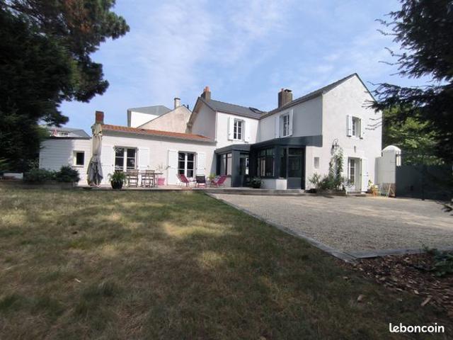 Maison 9 pièces 186 m²