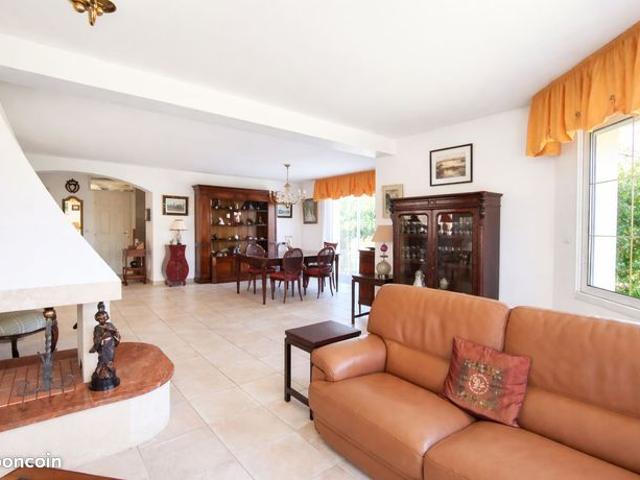 Maison 9 pièces 186 m²