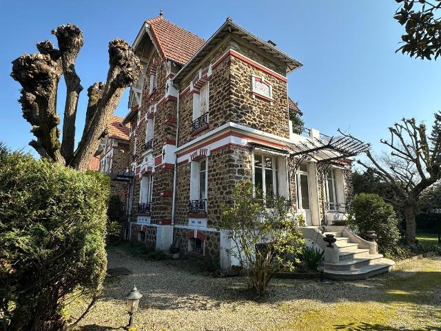 Maison 9 pièces 187 m²