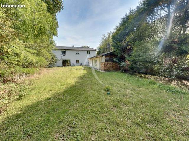 Maison 9 pièces 189 m²