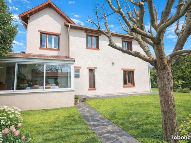 Maison 9 pièces 189 m²