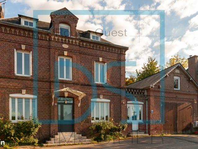 Maison 9 pièces 180 m²