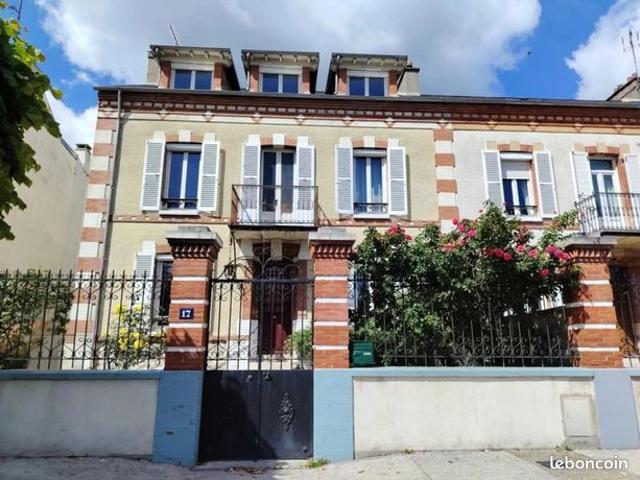 Maison 9 pièces 180 m²