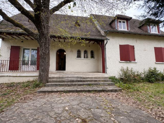Maison 9 pièces 180 m²