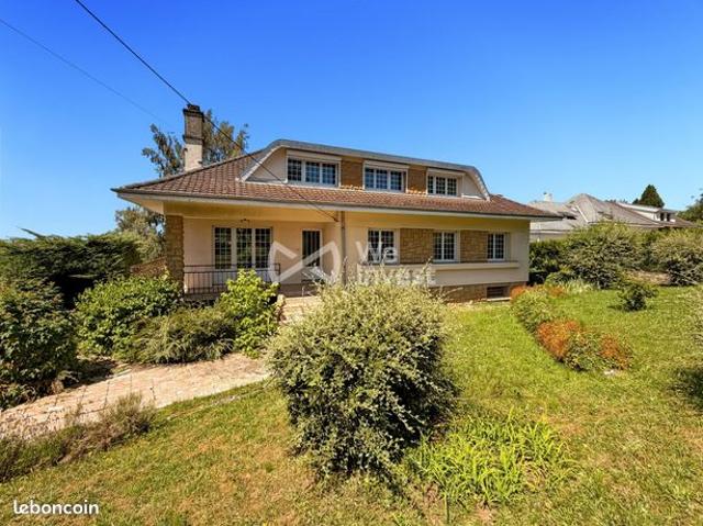 Maison 9 pièces 180 m²