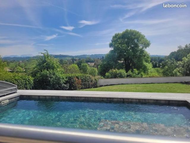 Maison 9 pièces 180 m²