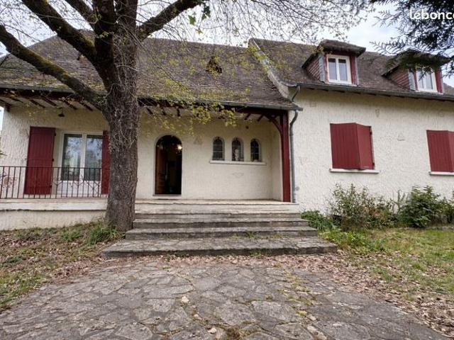Maison 9 pièces 180 m²