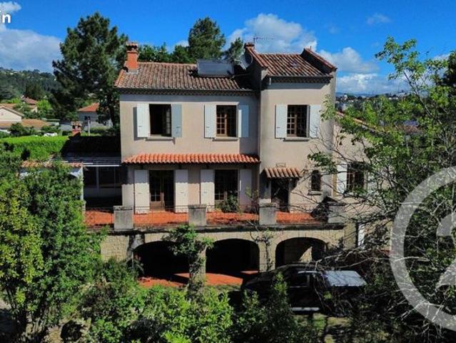 Maison 9 pièces 180 m²