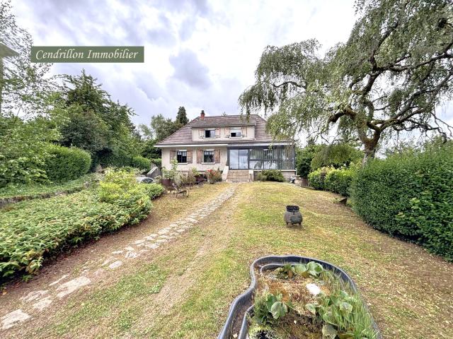 Maison 9 pièces 180 m²