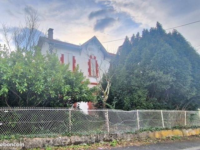Maison 9 pièces 180 m²