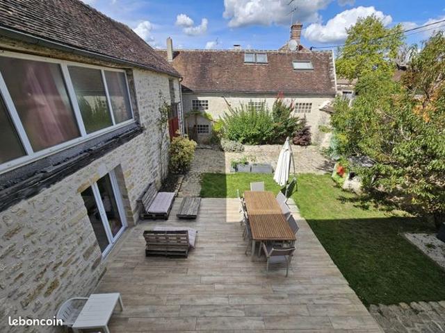 Maison 9 pièces 180 m²