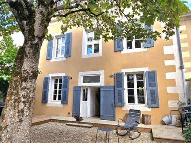 Maison 9 pièces 180 m²