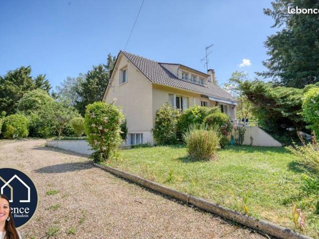Maison 9 pièces 180 m²