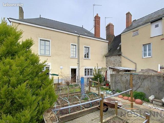 Maison 9 pièces 180 m²