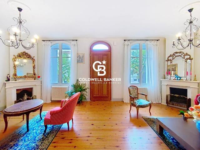 Maison 9 pièces 180 m²