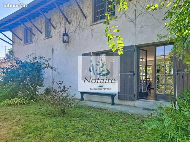 Maison 9 pièces 180 m²