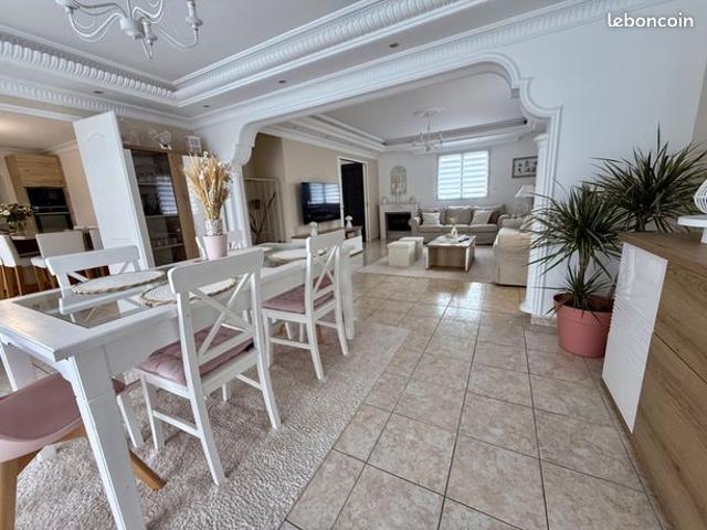 Maison 9 pièces 180 m²