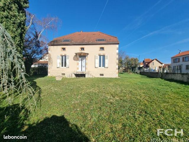 Maison 9 pièces 181 m²