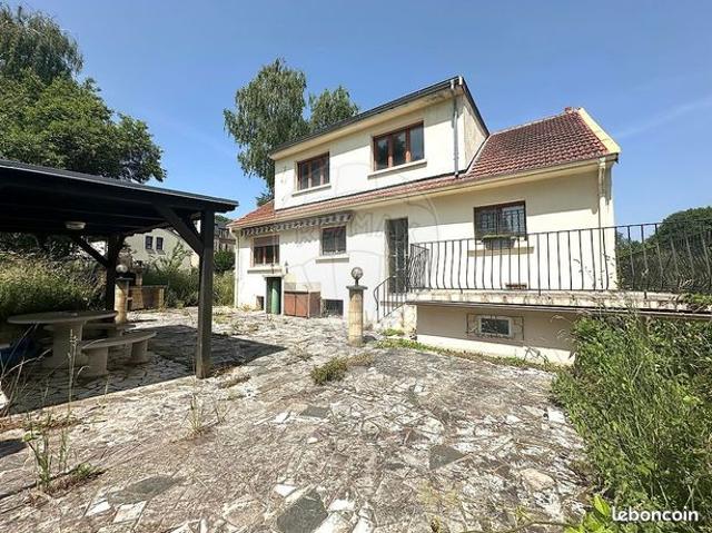Maison 9 pièces 181 m²