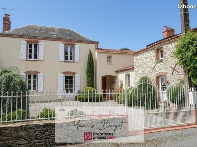 Maison 9 pièces 181 m²