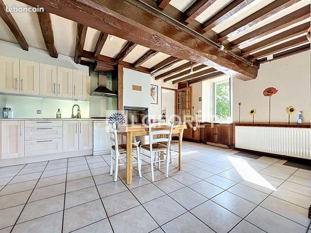 Maison 9 pièces 181 m²