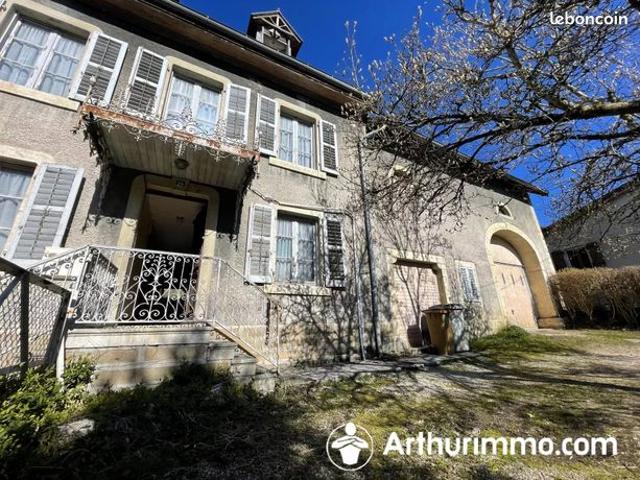 Maison 9 pièces 182 m²