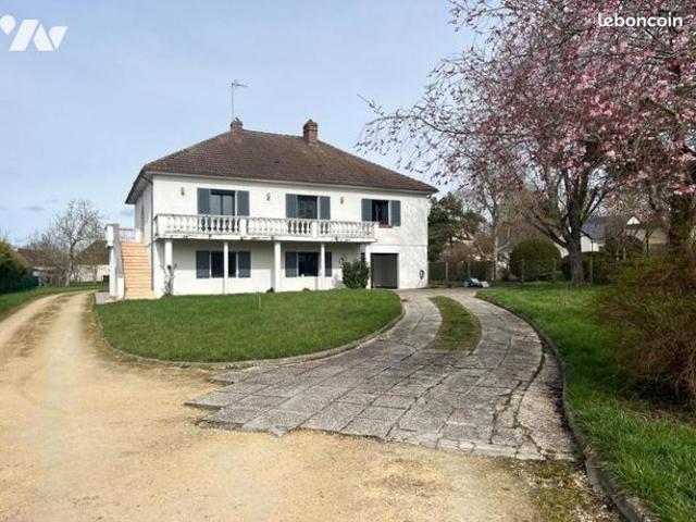 Maison 9 pièces 183 m²
