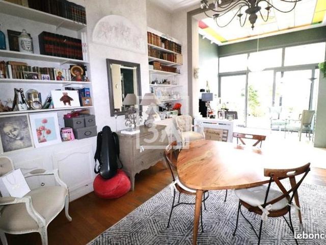 Maison 9 pièces 194 m²