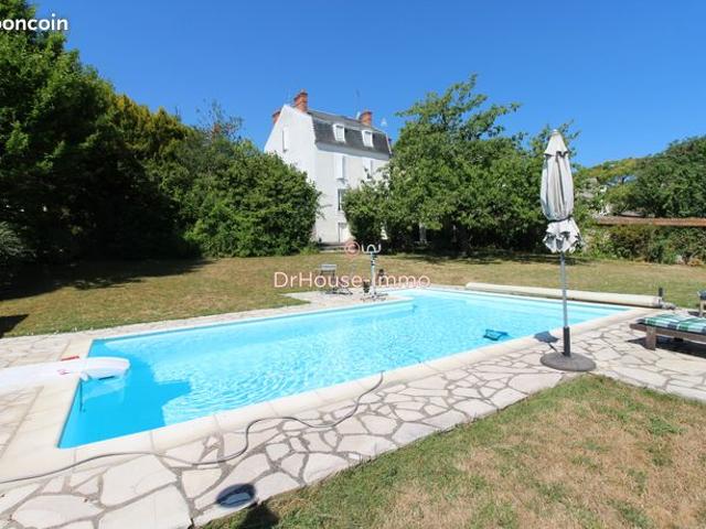 Maison 9 pièces 195 m²