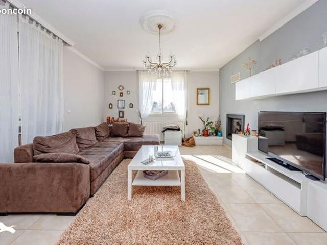 Maison 9 pièces 195 m²