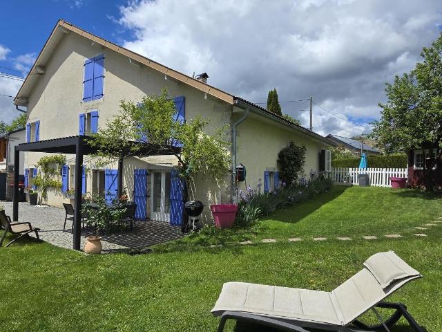 Maison 9 pièces 195 m²