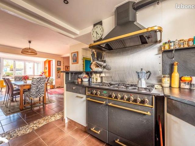 Maison 9 pièces 195 m²