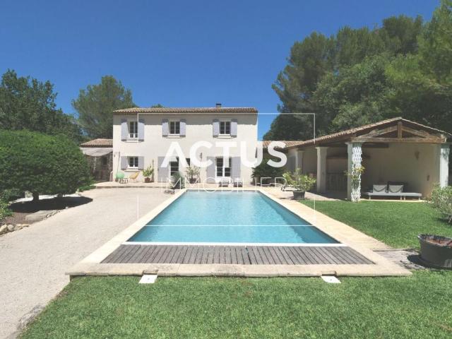 Maison 9 pièces 195 m²