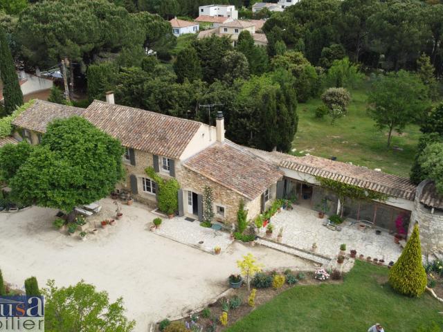 Maison 9 pièces 196 m²