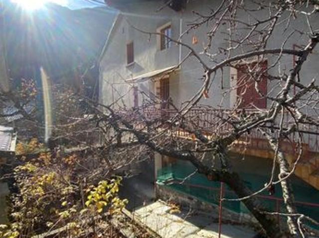Maison 9 pièces 196 m²