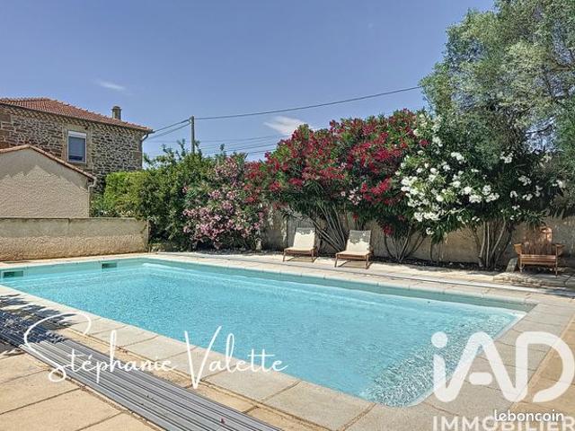 Maison 6 pièces 196 m²