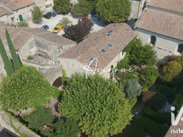 Maison 9 pièces 196 m²