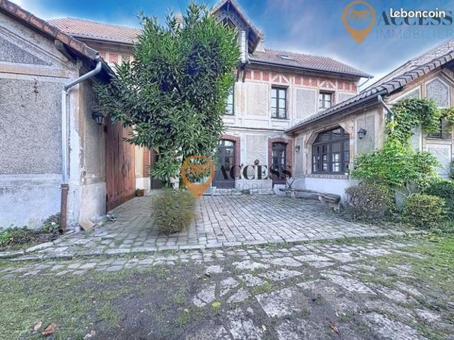 Maison 9 pièces 196 m²