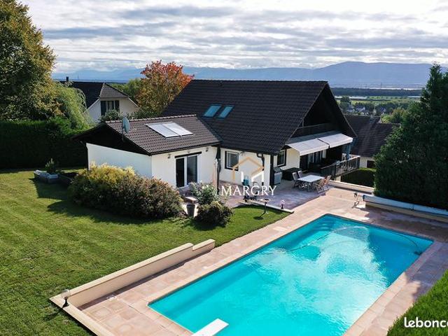 Maison 9 pièces 196 m²