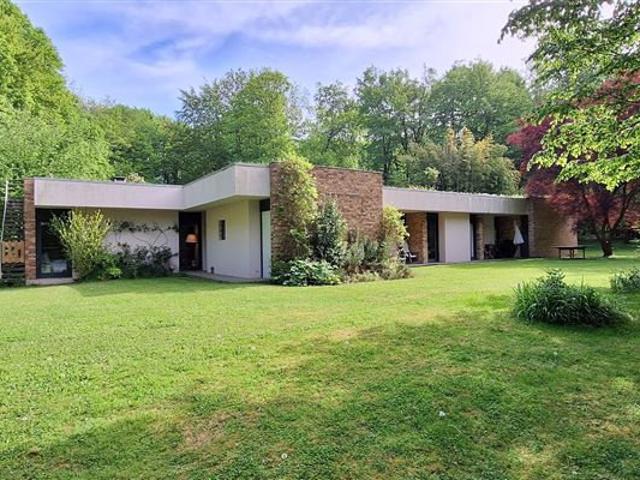 Maison 9 pièces 196 m²