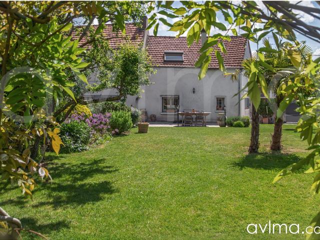 Maison 9 pièces 196 m²
