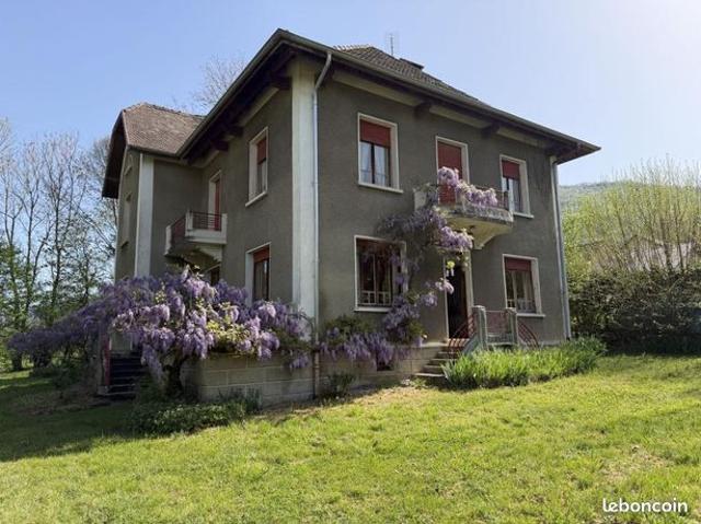 Maison 9 pièces 197 m²