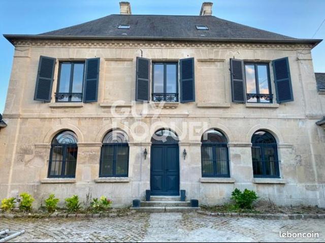 Maison 9 pièces 198 m²
