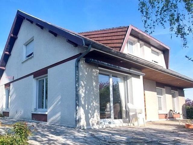 Maison 9 pièces 198 m²