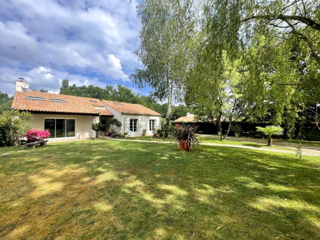 Maison 9 pièces 198 m²