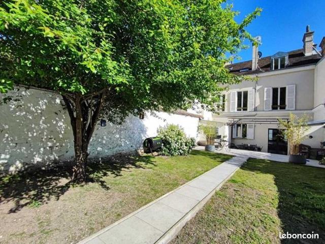Maison 9 pièces 199 m²