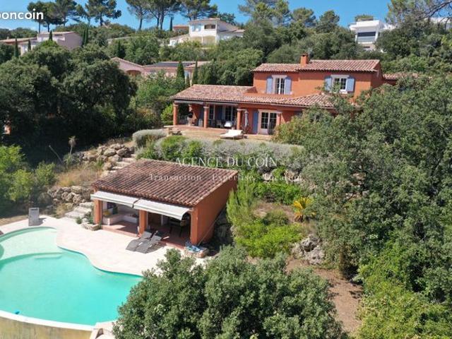 Maison 9 pièces 199 m²