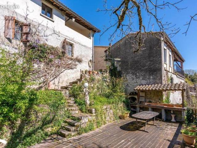Maison 9 pièces 190 m²