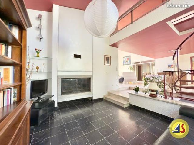 Maison 9 pièces 190 m²