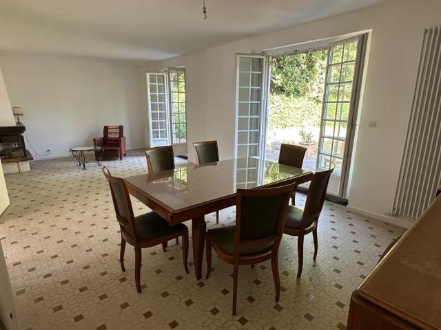 Maison 9 pièces, 190 m² à louer à Saint Nazaire 44600